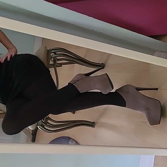 Lezilla Leather Platform Boots ❤️ - Picture 12 of 12